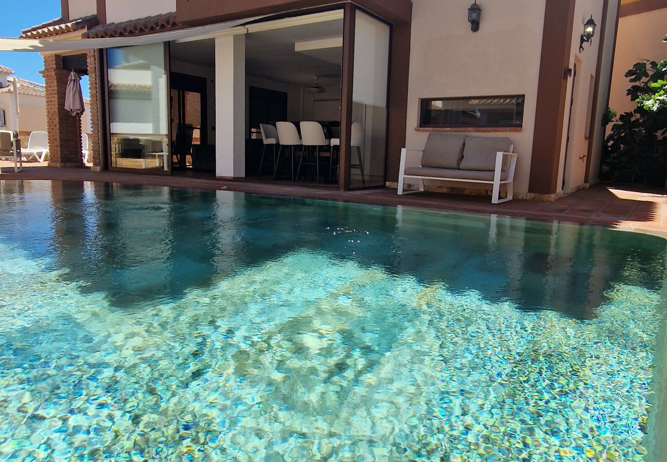 Villa à Nerja - Villa Deluxe Nerja SilHouse